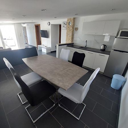 Apartman Nella Biograd Na Moru Exterior foto